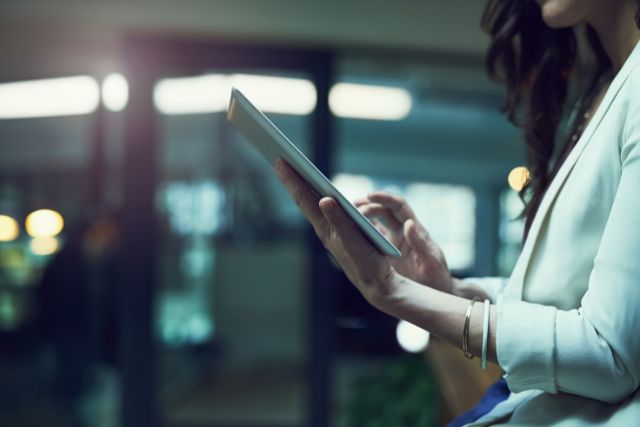 Mobile-First Board Governance: How Board Directors Can Access Critical Board Documents Online Anytime, Anywhere