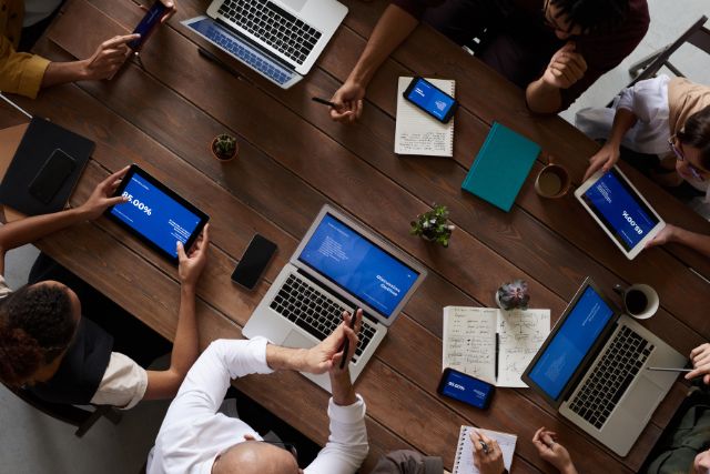 AI helps create board meeting agenda